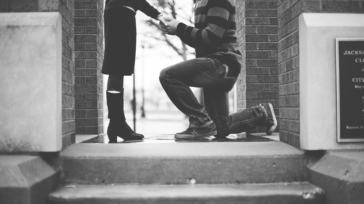 A man proposes