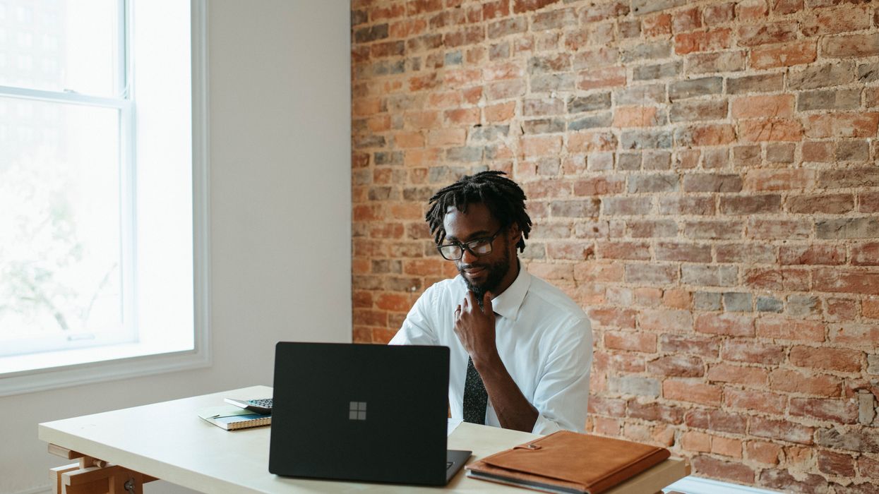 Managers Have Epic Face-Offs With Crazy Customers