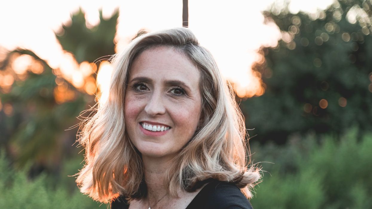 Men Break Down The Advantages Of Dating An Older Woman