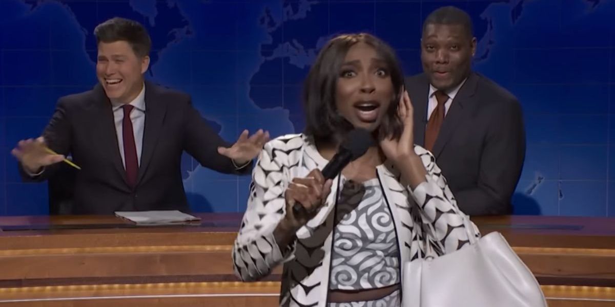 'SNL' Audience Shouts 'Sh*t' During Segment: VIDEO - Comic Sands