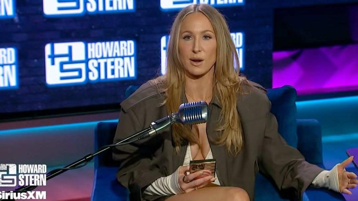Comedian Nikki Glaser appears on The Howard Stern Show to reveal the Golden Globes jokes that didn’t make it to air.