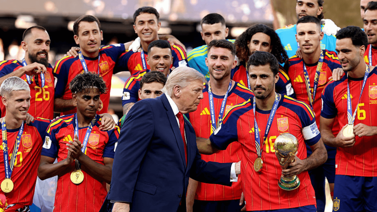 Donald Trump with Team Spain