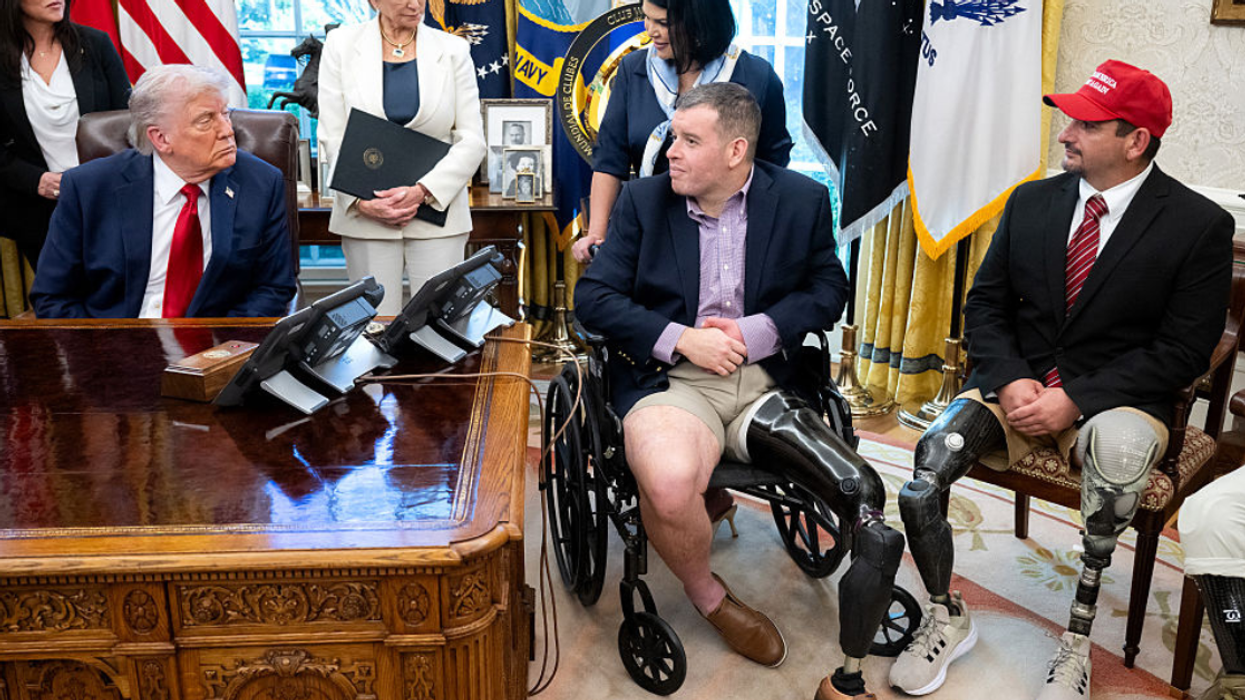 Donald Trump with wounded soldiers