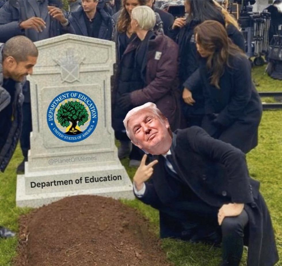 Elon Musk's meme showing the typo "Departmen of Education"