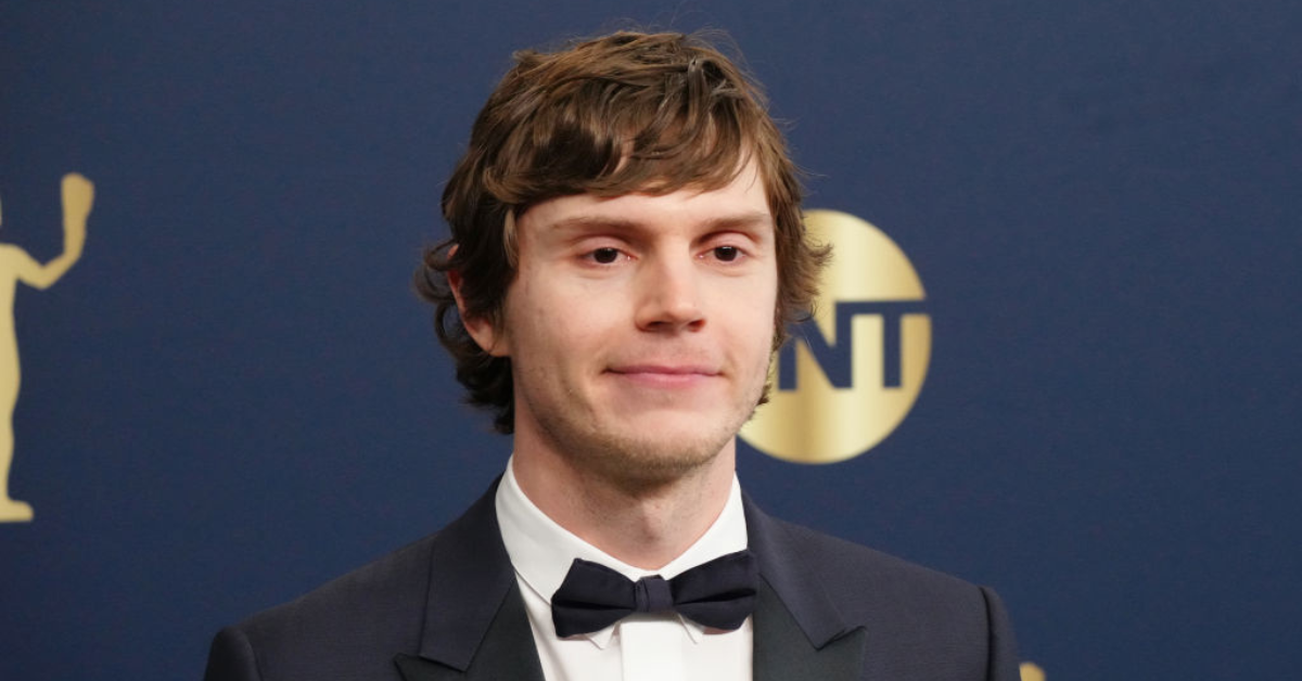 Evan Peters