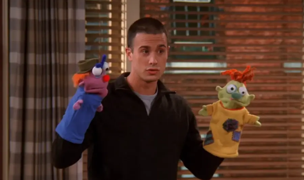 Freddie Prinze, Jr., as Sandy on 'Friends'