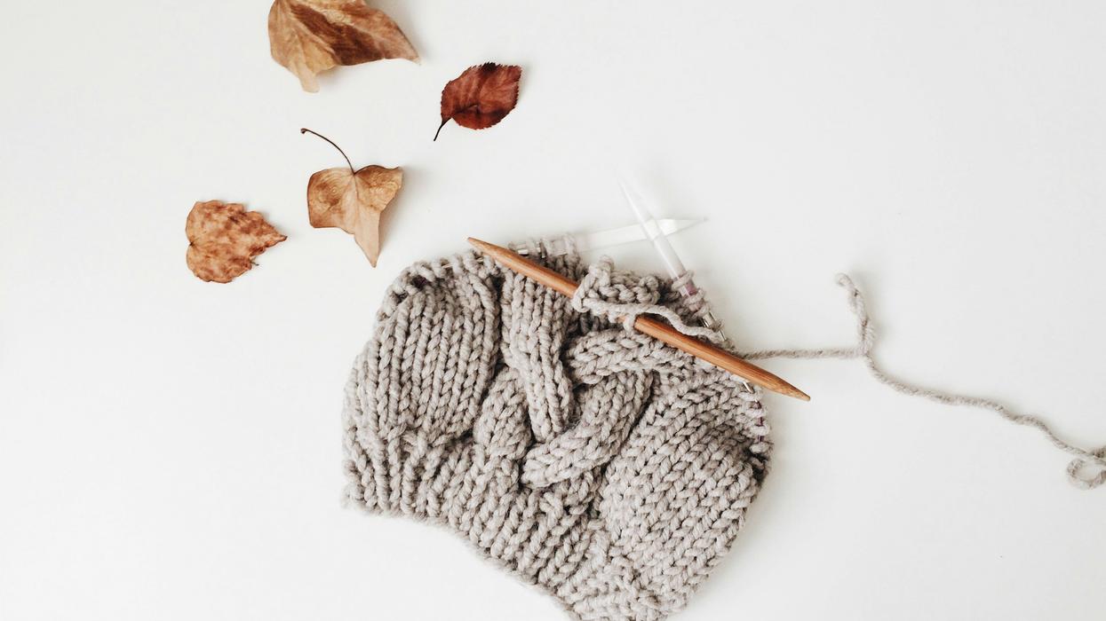 gray knitted beanie hat