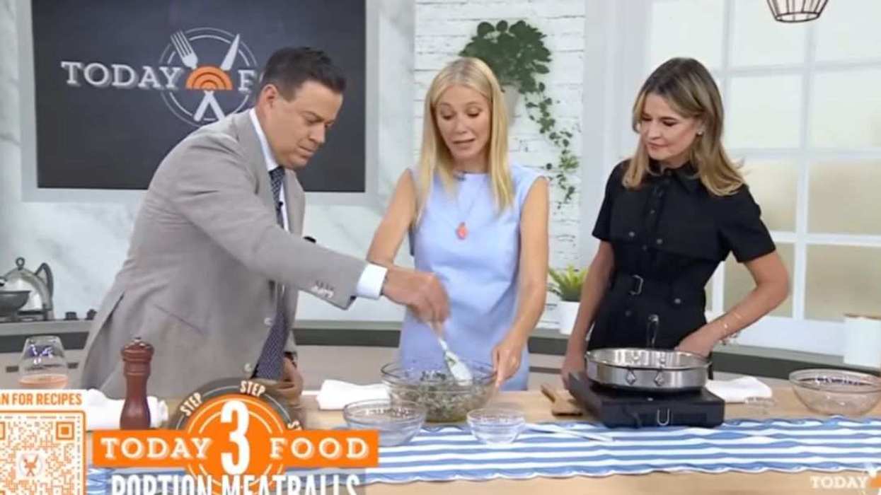 Gwyneth Paltrow cooks alongside Savannah Guthrie and Carson Daly on Today.