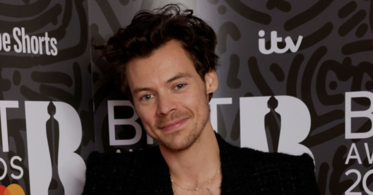 Anne Twist Defends Son Harry Styles' Haircut After Backlash: PHOTOS ...