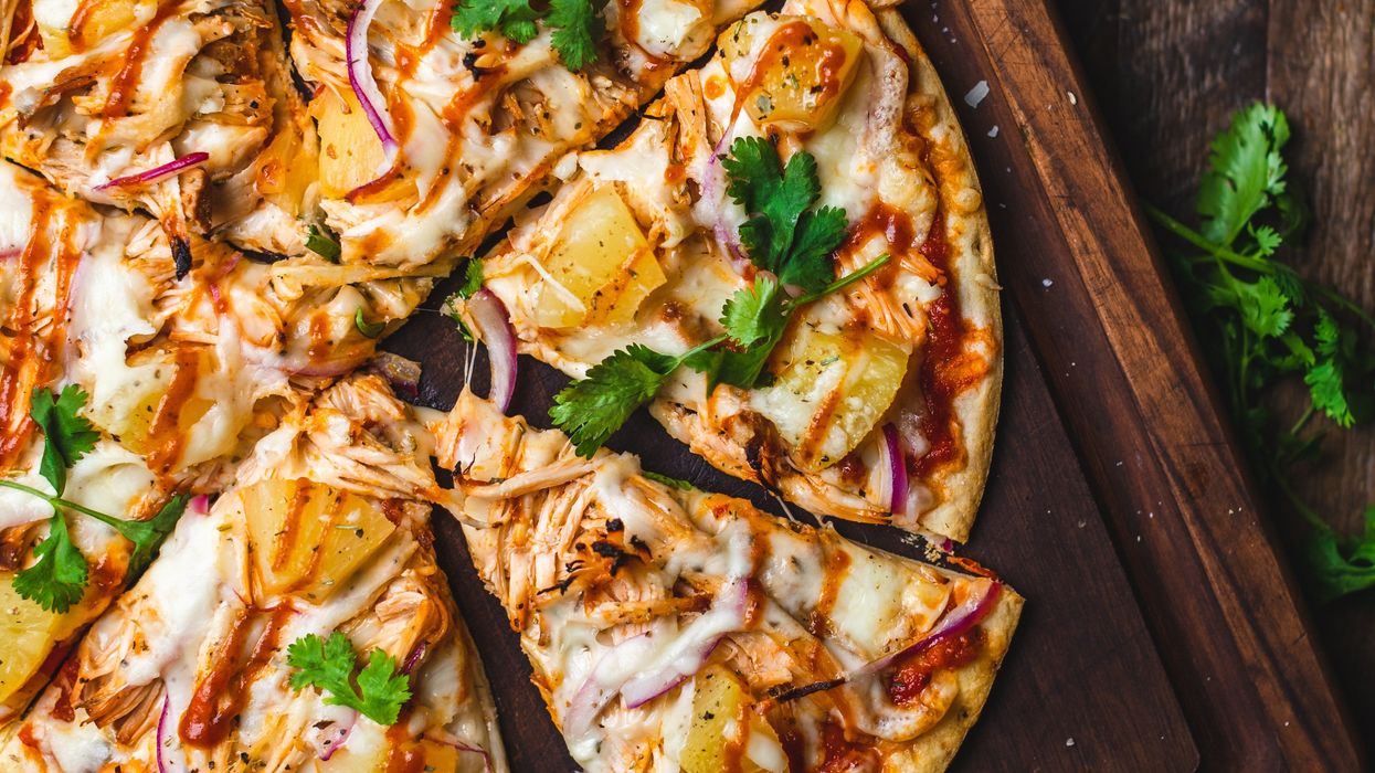 Hawaiian chicken smoked pizza