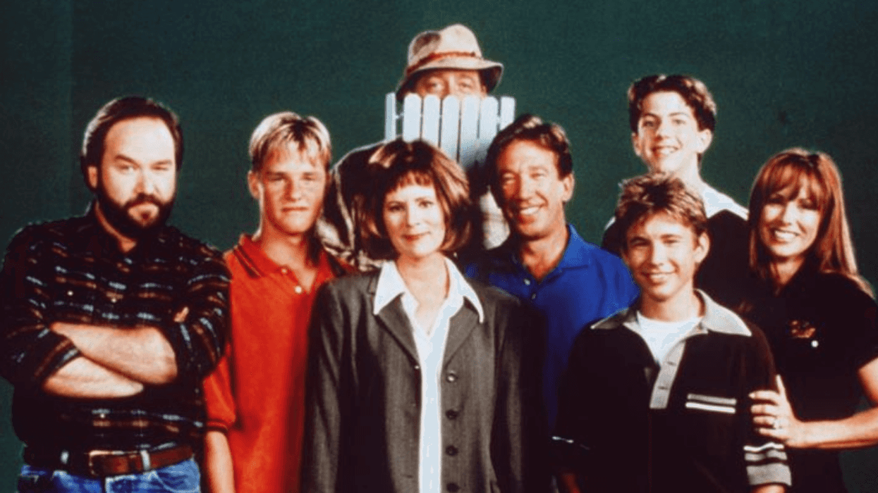 'Home Improvement Cast,' including Earl Hindman and Taran Smith at back; Richard Karn, Zachary Ty Bryan, Patricia Richardson, Tim Allen, Jonathan Taylor Thomas, and Debbe Dunning at front
