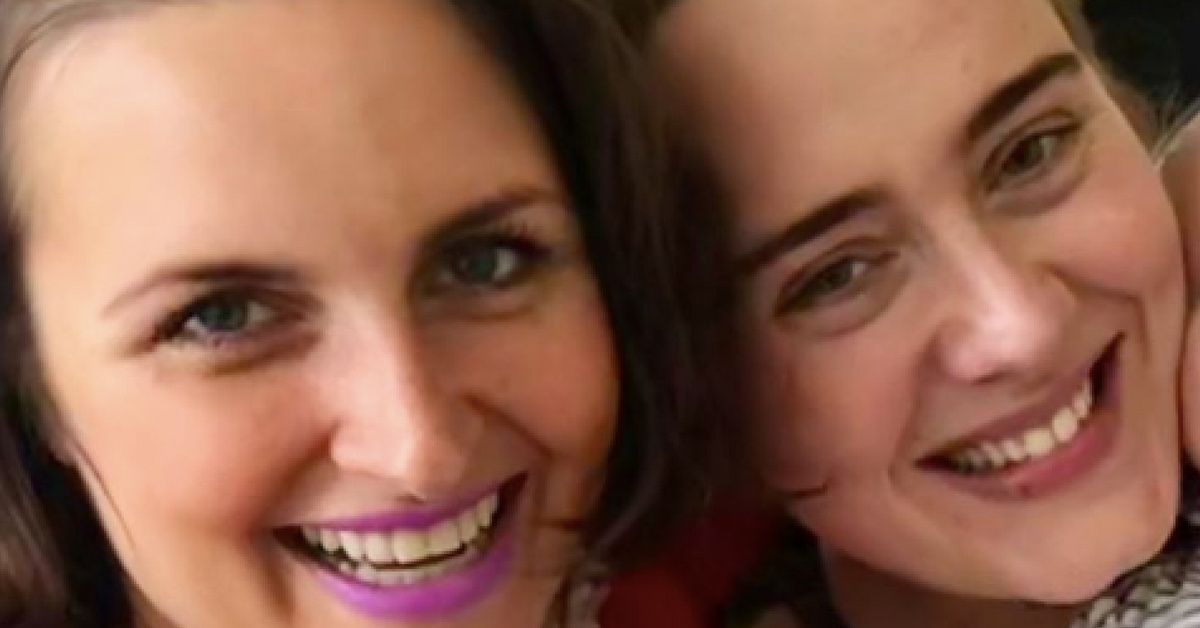 Adele Has An Important Message For New Moms After Best Friend's Postpartum Struggle