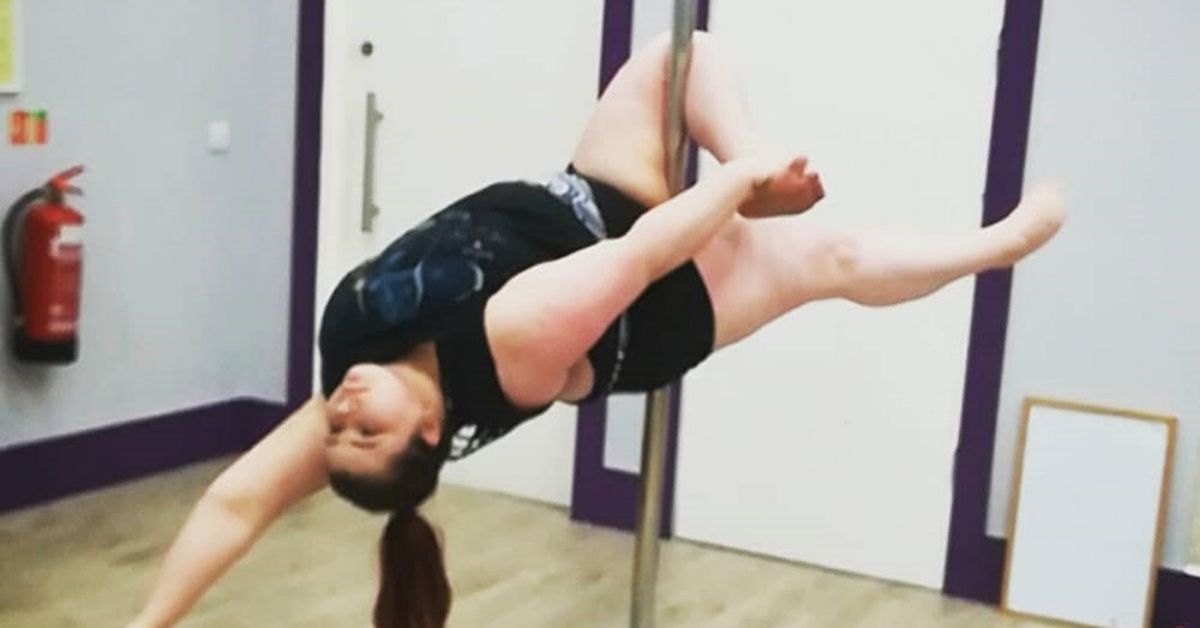 Young Mom Who Gained Weight After Pregnancy Learns To Love Her Body Thanks To Pole-Dancing