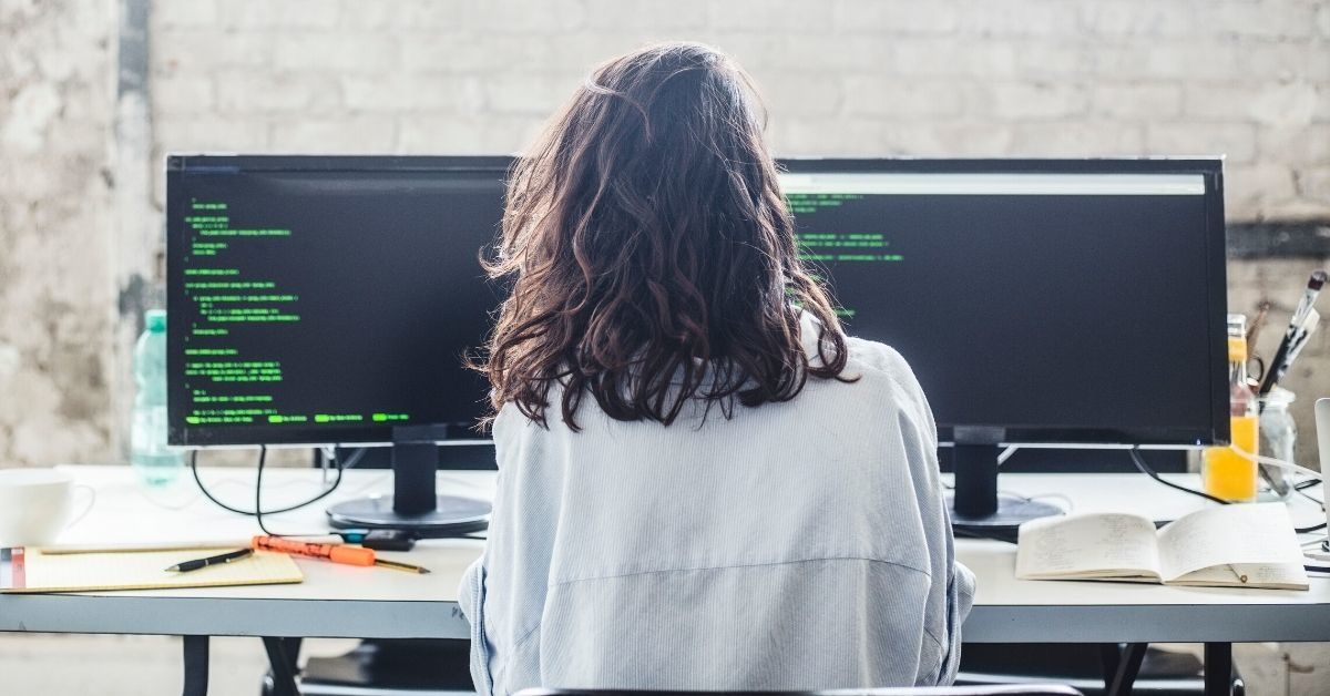 Office Worker Asks For Advice After Not Wanting To Share An Office With Woman With OCD Who Rearranged Their Desk Without Asking