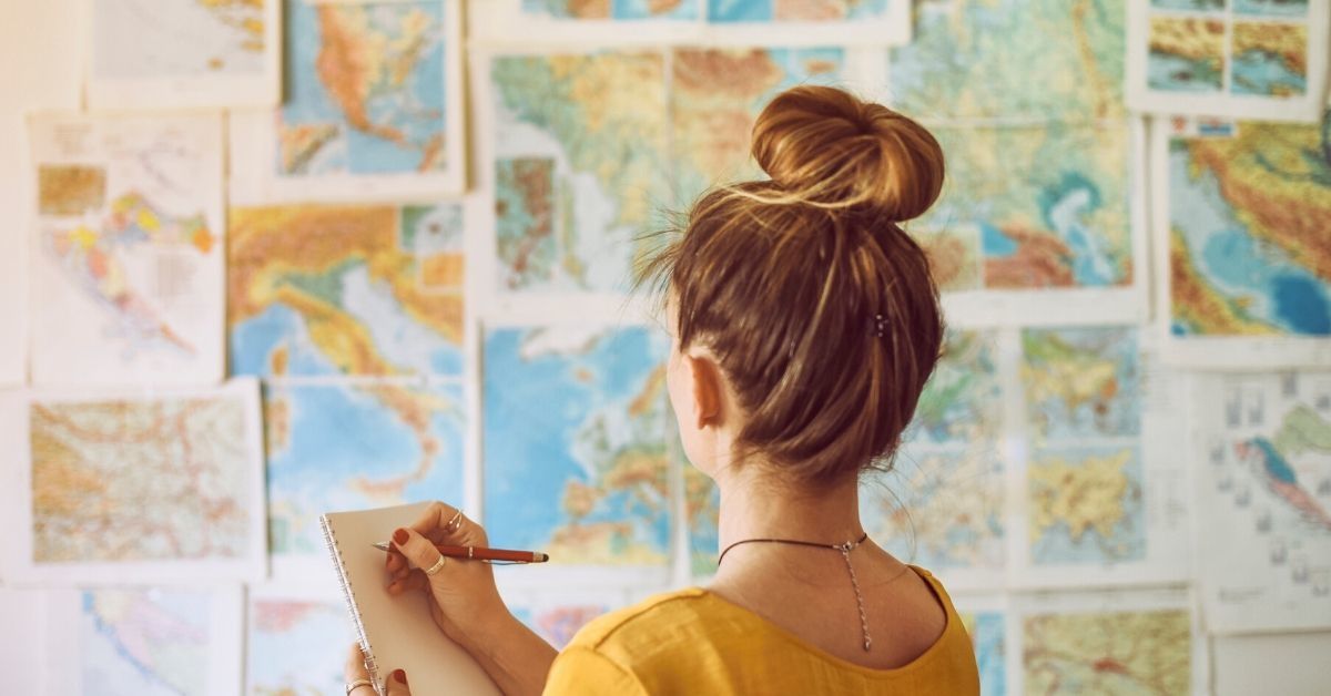 Guy Dumbfounded After Learning That His College Student Girlfriend Can't Find Florida On A Map