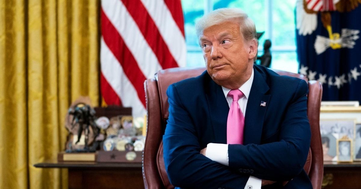 Right-Wing Artist's Bonkers Portrait Of Trump Praying With Historical Figures Gets Hilarious Photoshop Treatment
