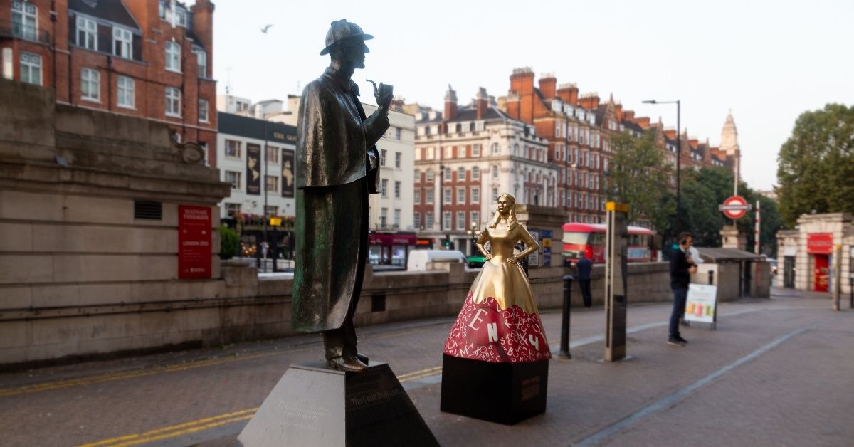 Statues Pop Up To Celebrate The Sisters Who Were Overshadowed By Their Famous Brothers