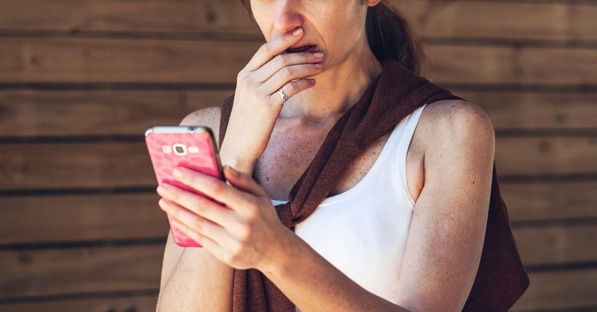 Woman Asks If She Was Wrong To Report Her Friend For Posting Graphic Miscarriage Photos