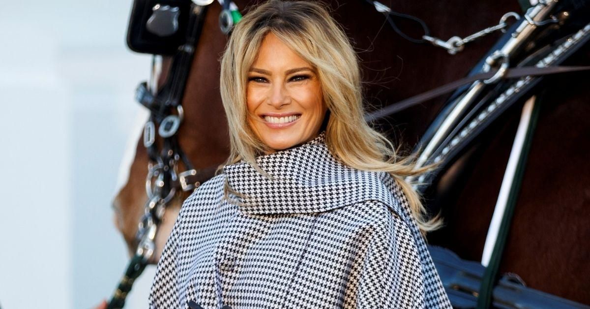 Melania Dragged After She Had Someone Else Write Her Thank-You Notes To White House Staff