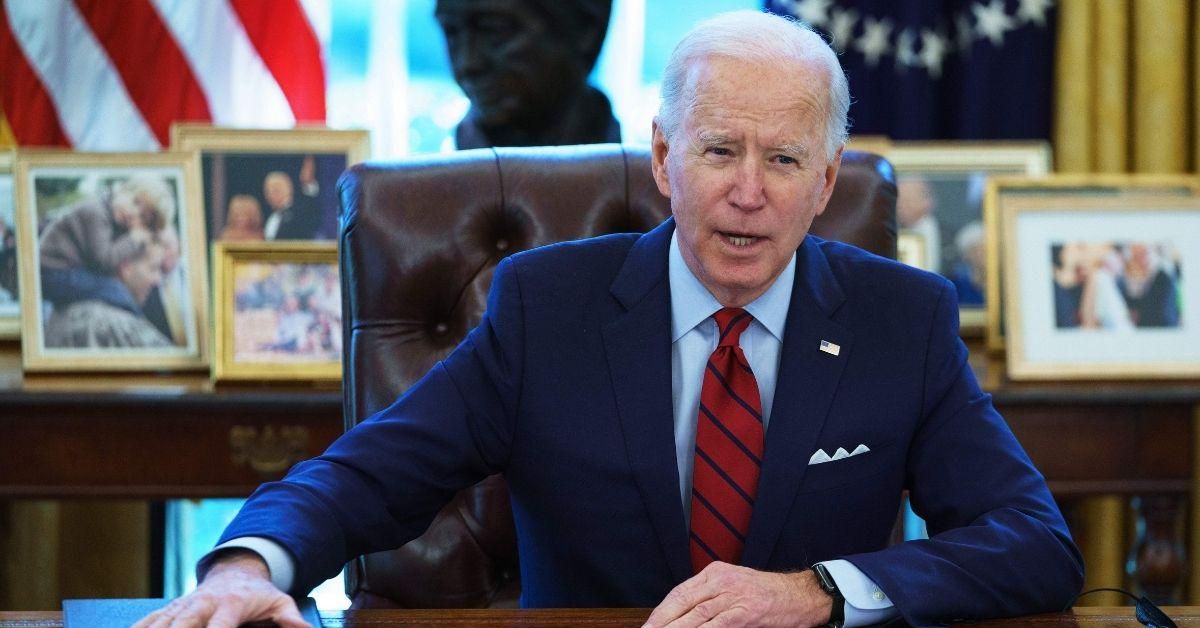 Trump Supporter Dragged Hard After Trying To Slam Biden Over A Visible Mic Cord At The White House
