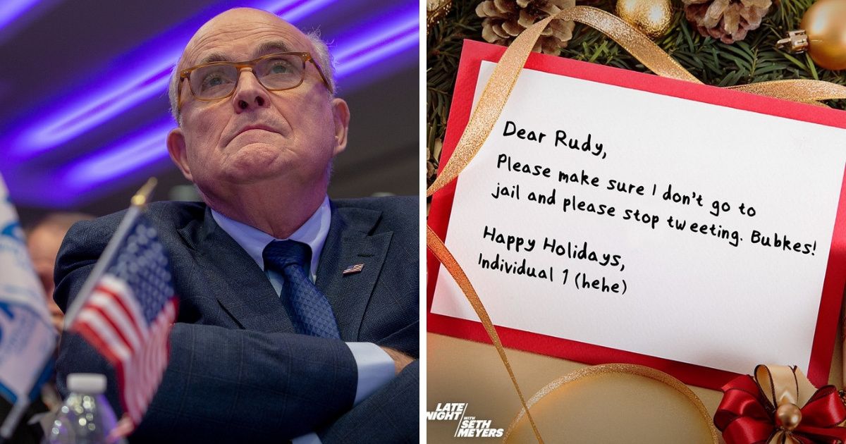 'Late Night With Seth Meyers' Gives Us A Hilarious Glimpse At Trump's Personal Christmas Cards 😂