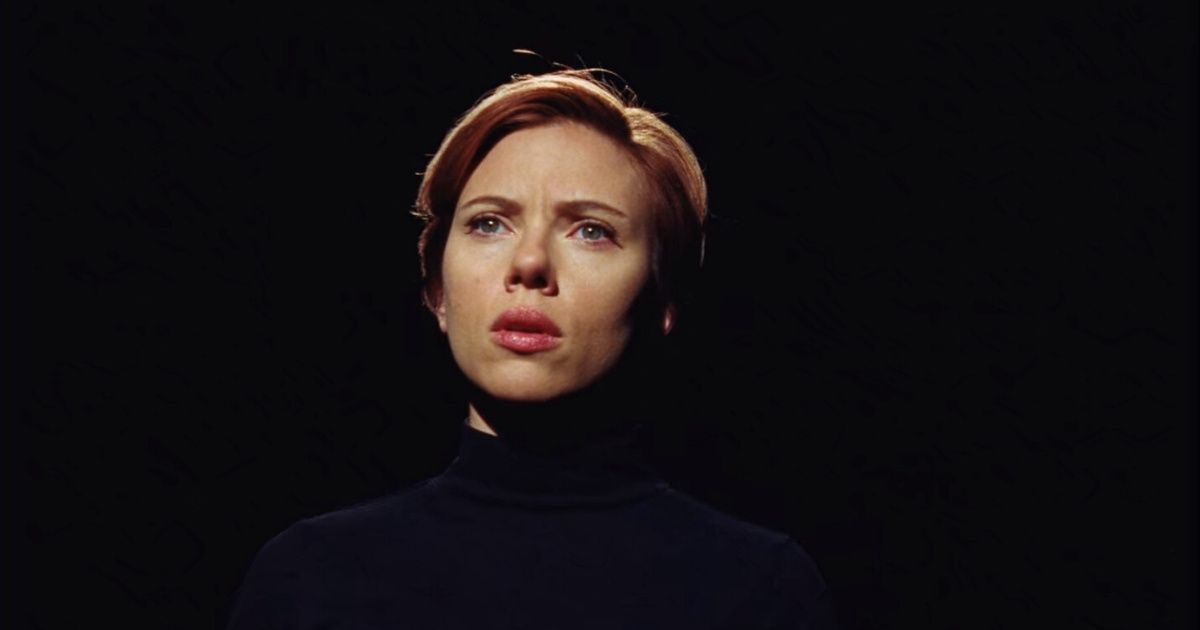 Optical Illusion In 'Marriage Story' Has Viewers Seeing Scarlett Johansson Being Carried By A Headless Person