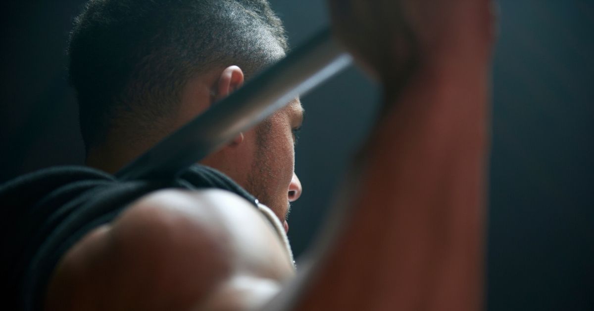 Guy Pisses Off Female Tenants At His Apartment Complex By Working Out During Gym's 'Women's Hour'