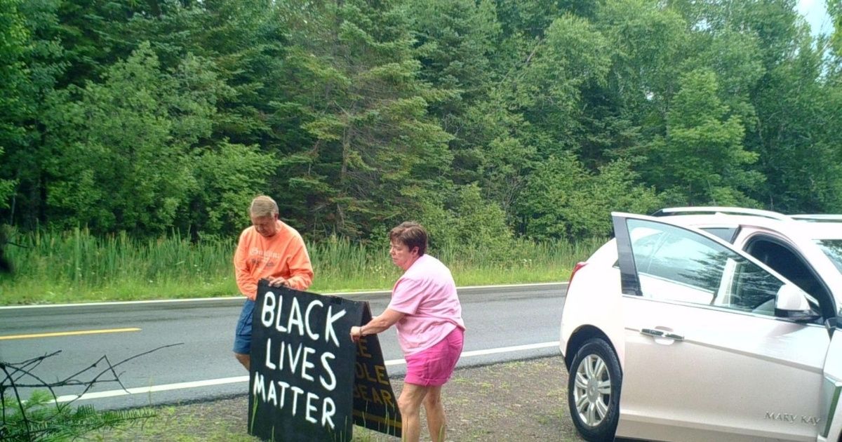 Mary Kay Cosmetics Cuts Ties With Top Saleswoman After She's Caught Tearing Down Black Lives Matter Sign