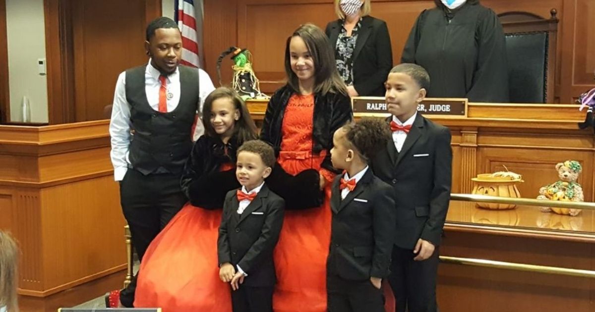 Single Gay Ohio Man Becomes Father Of Five In One Swoop After Adopting Siblings To Keep Them Together