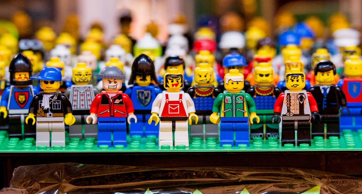 This LEGO Mastermind Created A Crafty Solution For Phone Cord Nightmares
