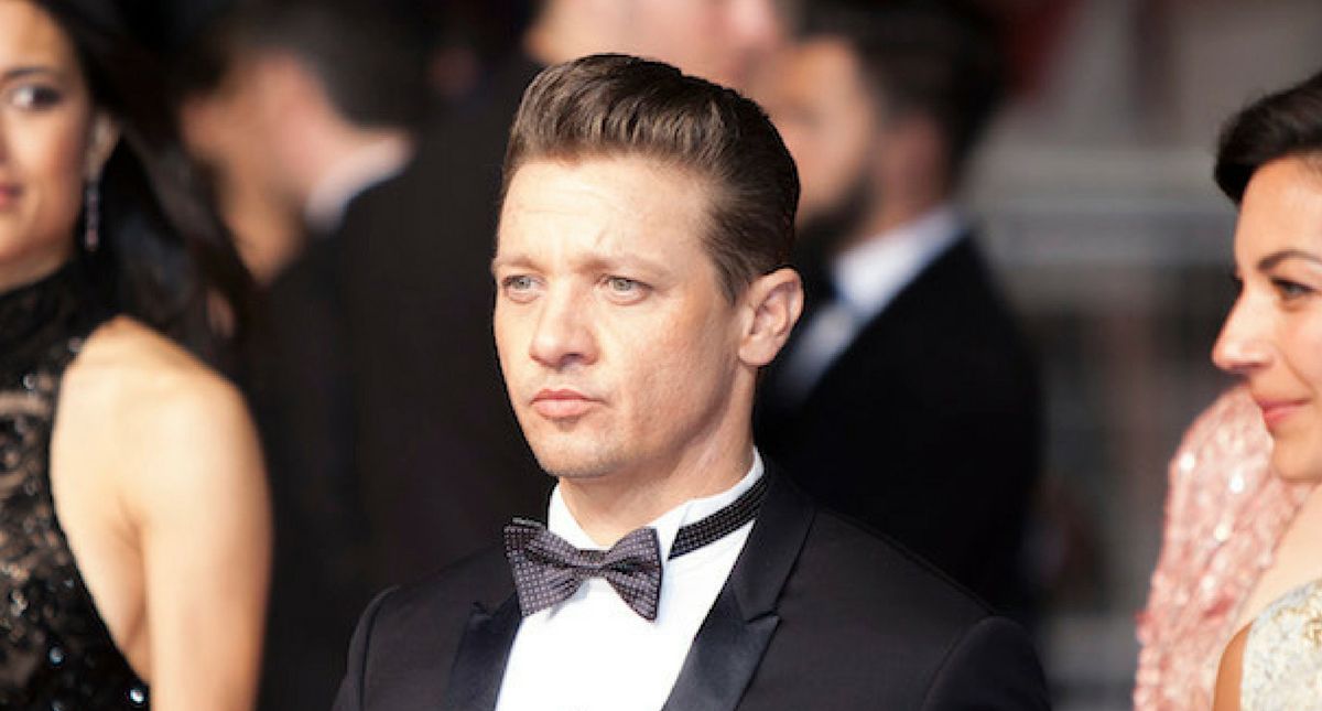 Jeremy Renner Broke Both Of His Arms During The Filming Of 'Tag'—So They Had To Make Them CGI