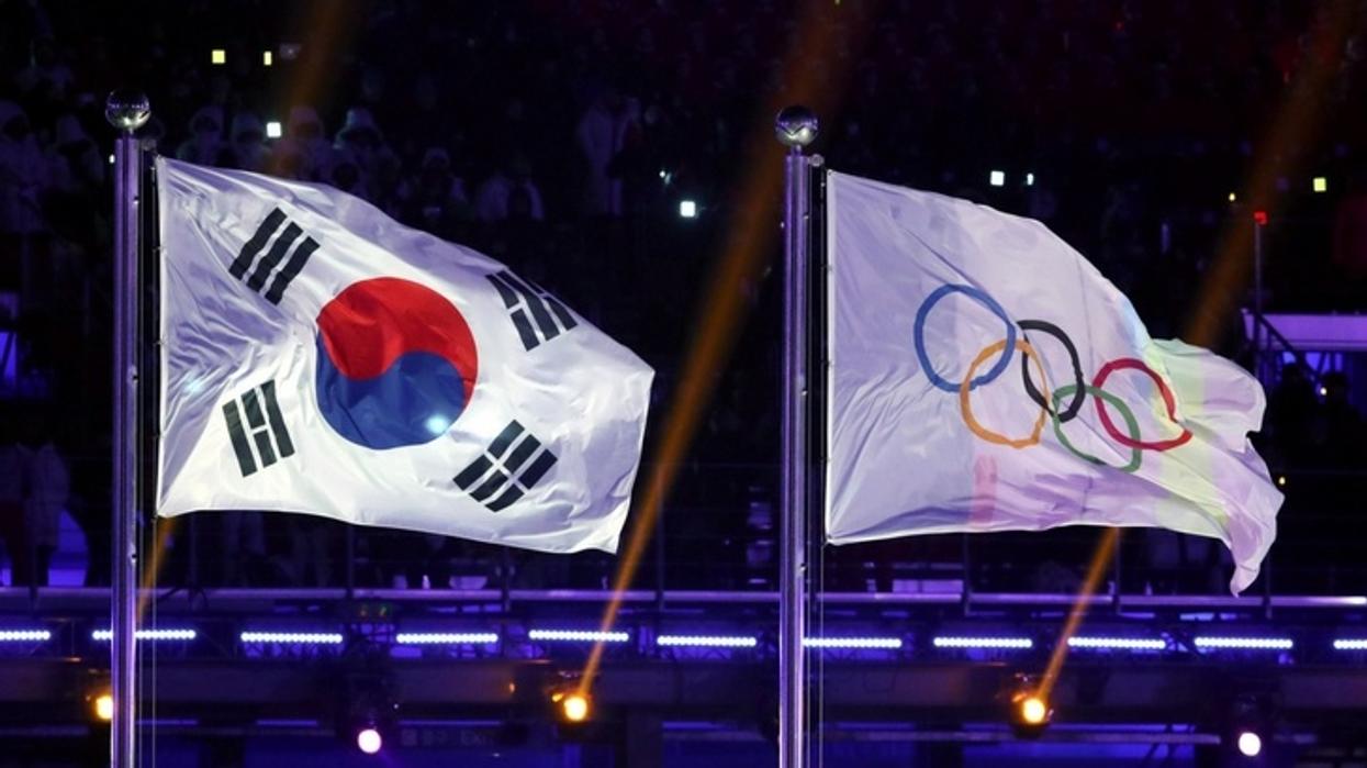 North & South Korean Olympians Display Their Unity by Sharing a Selfie Together