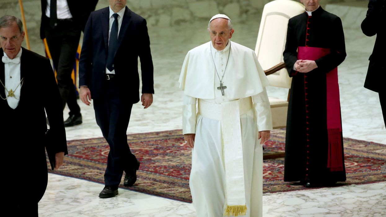 Photo of Little Girl With Down Syndrome & the Pope: The Story You Heard Isn't True
