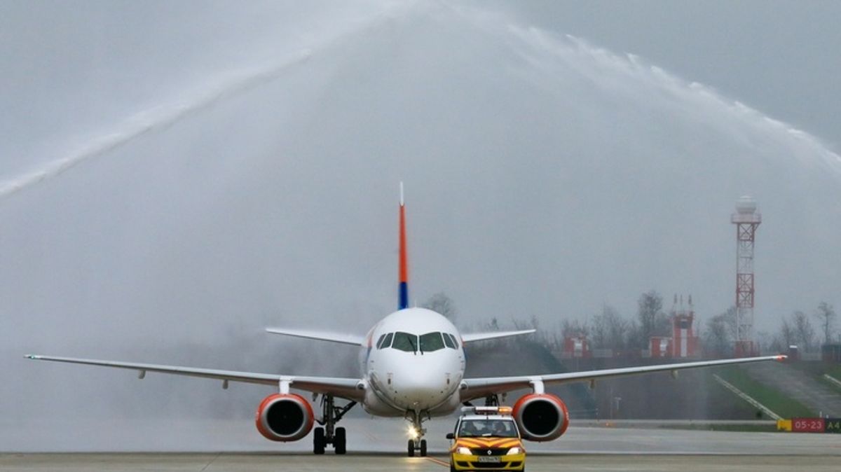Winter Storm Riley Made Airline Passengers & Crew Vomit According to a Viral Report