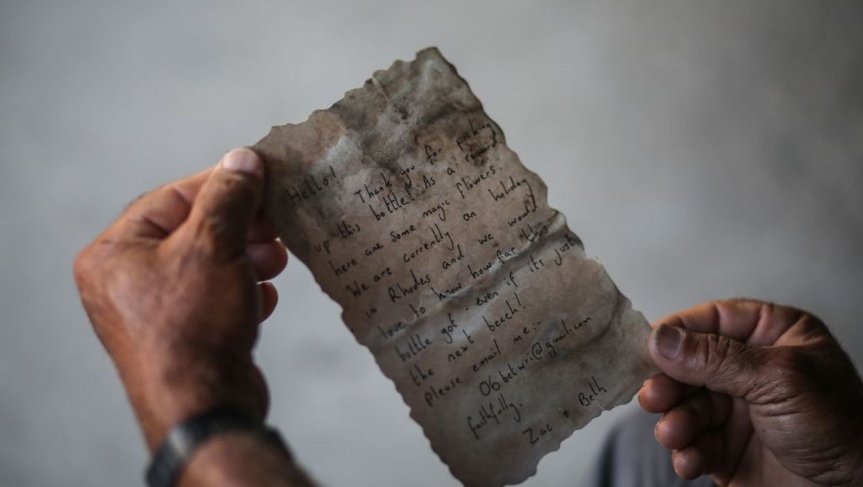 World's Oldest Known Message in a Bottle Washed Ashore in Australia
