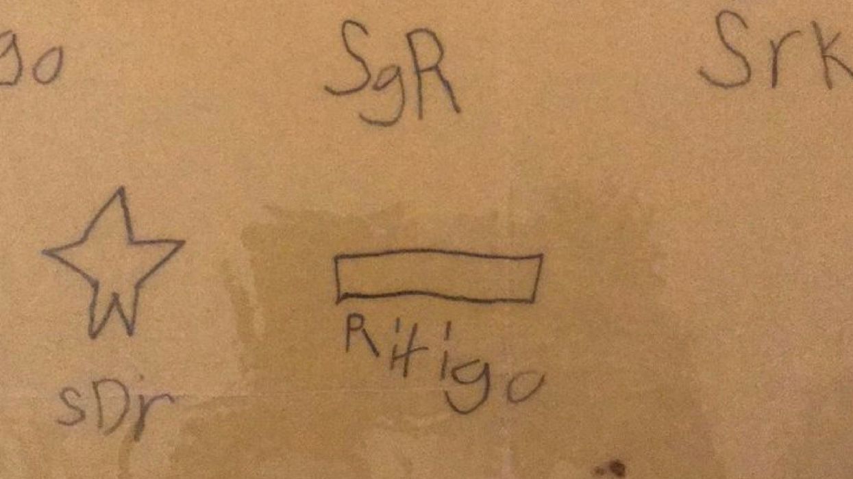 Man's Old Preschool Attempt At Spelling Is Laughably Bad—But Teachers Are Saying 'Hold Up'