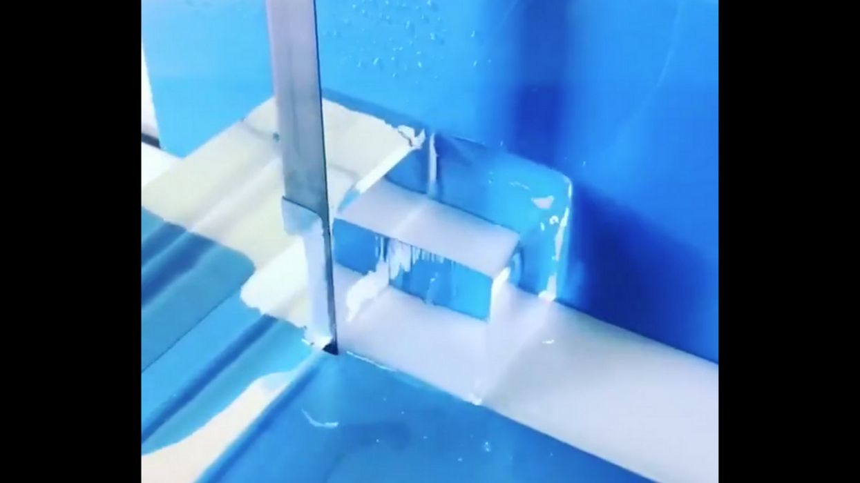 We Could Watch Ice Being Cut All Day It's So Dang Mesmerizing