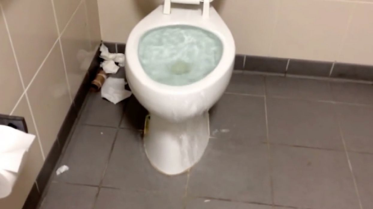 Plumber Goes To Unclog Hotel Toilet And Finds Himself In A Confusing Yet Hilarious Predicament