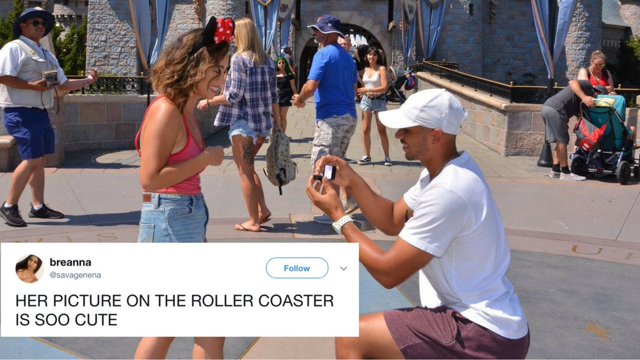 Newly-Engaged Bride-To-Be Uses Disneyland Rollercoaster Camera To Show Off Her New Bling 💍