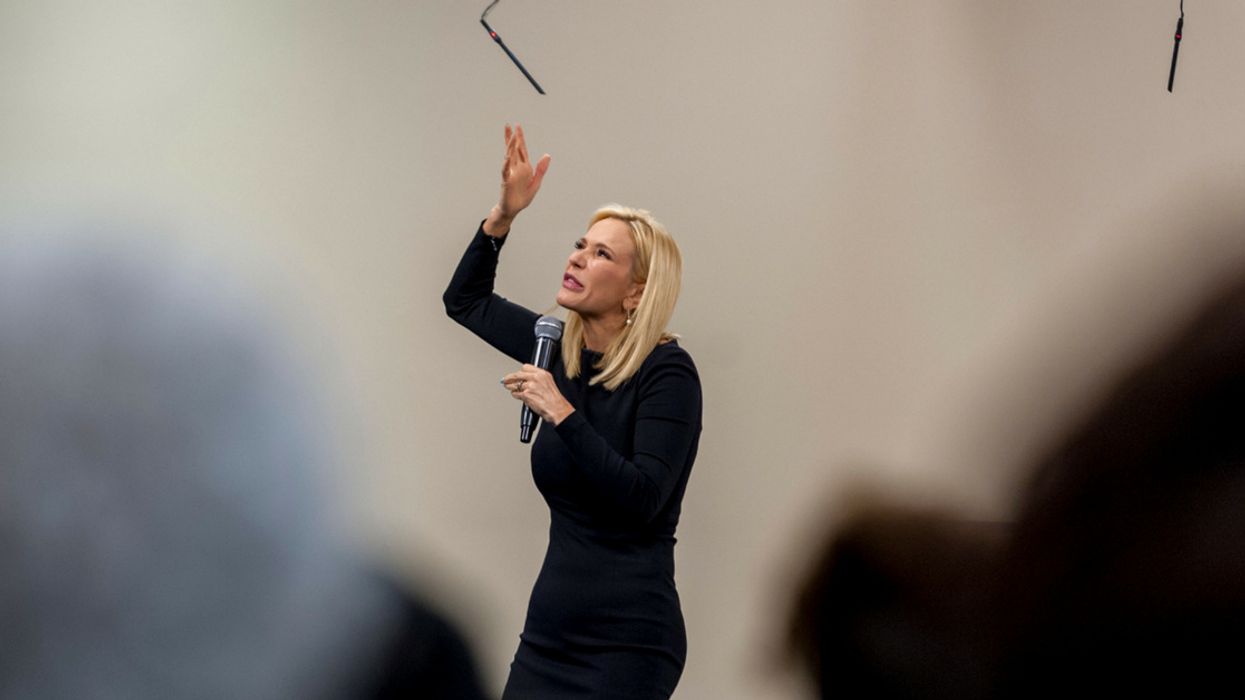 Trump's Spiritual Adviser Claims That While Jesus Was A Refugee, At Least He Never Broke Immigration Law 😐