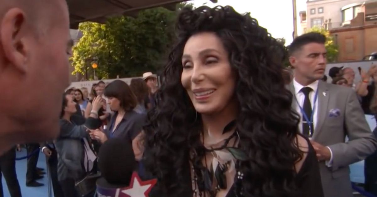Cher Admits She Almost Had A Nip Slip At The 'Mamma Mia 2' Premiere Due To A Body Suit Mix-Up 😳
