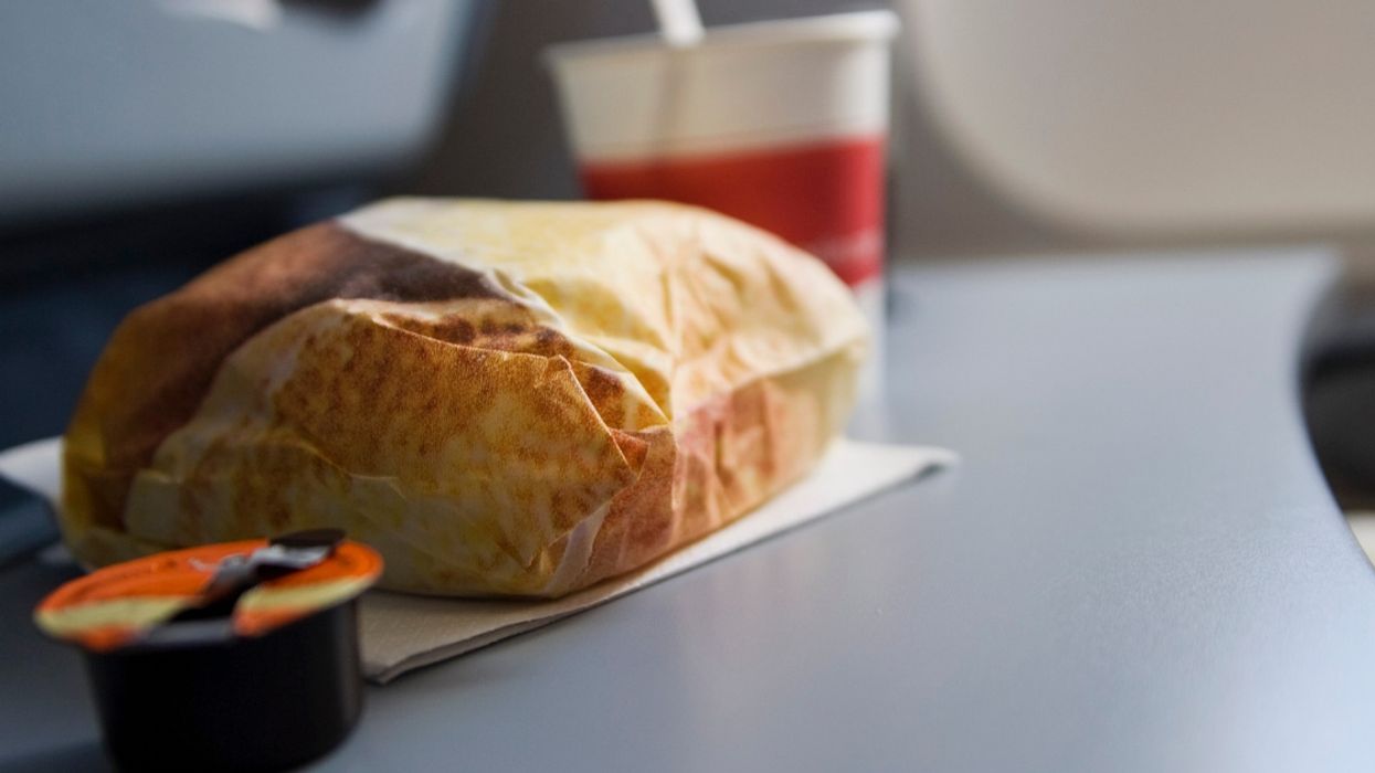 Airline Failed To Use Defibrillator On Dying Teen After Baguette Caused Fatal Allergic Reaction