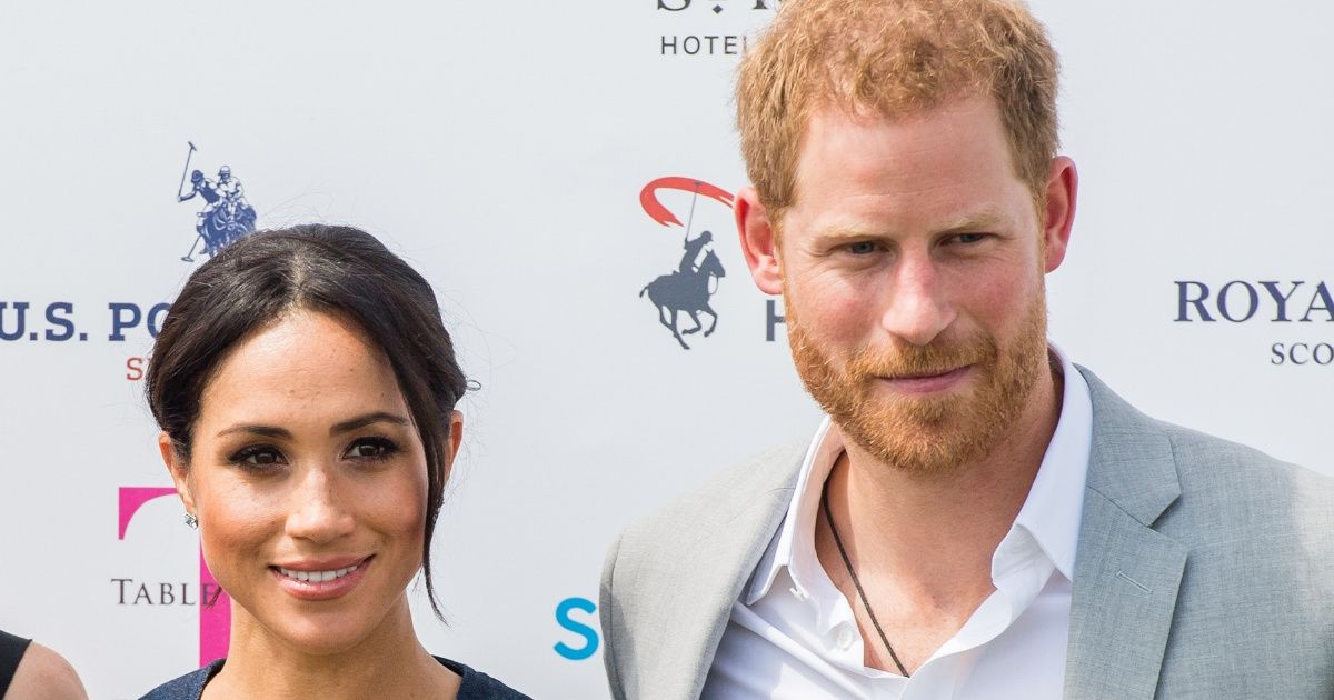 Prince Harry Snapped The Perfect Photo Of Meghan Markle Cradling Her Baby Bump In The Woods Of New Zealand 😍
