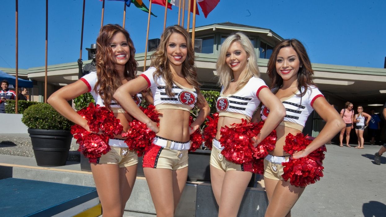 49ers Cheerleader Takes A Knee During National Anthem