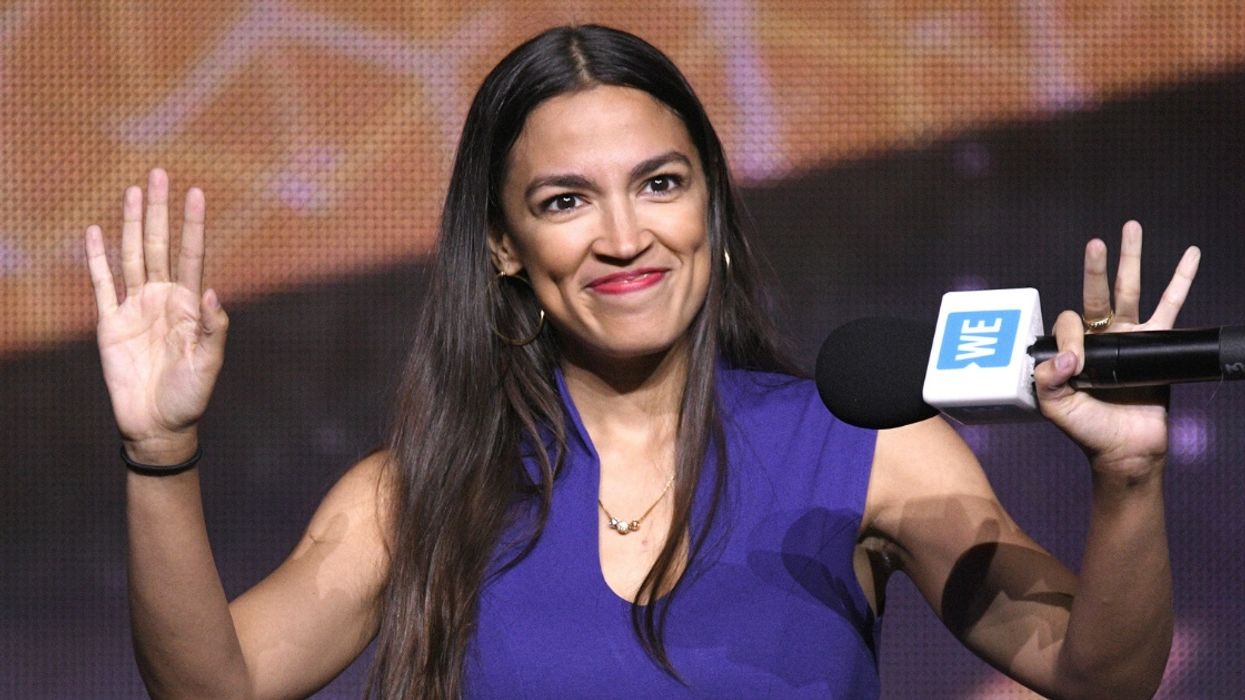 A Writer Tweeted A Condescending Dig At Alexandria Ocasio-Cortez's Outfit—But Twitter Wasn't Having Any Of It