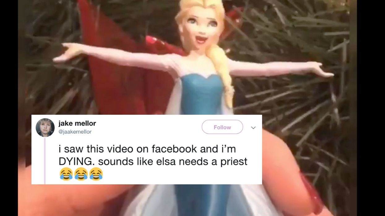 This Elsa Doll Singing 'Let It Go' Either Needs New Batteries Or A Straight Up Exorcism 😱