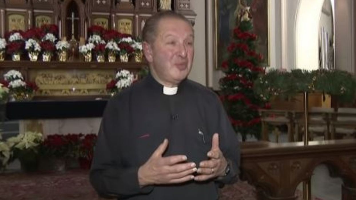 Someone Returned A Baby Jesus Statue Almost 90 Years After It Was Stolen From Church's Nativity Scene 😮