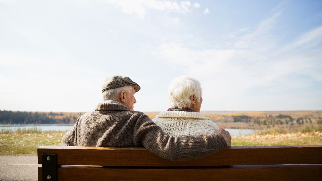 Study Finds A Positive Correlation Between Senior's Sex Lives And Their Level Of Contentment  😂