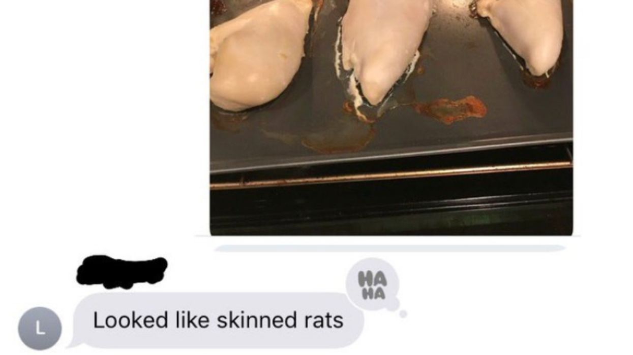 Images Of Guy's Unseasoned Chicken Cooking In The Oven Leaves The Internet Completely Bewildered 😮