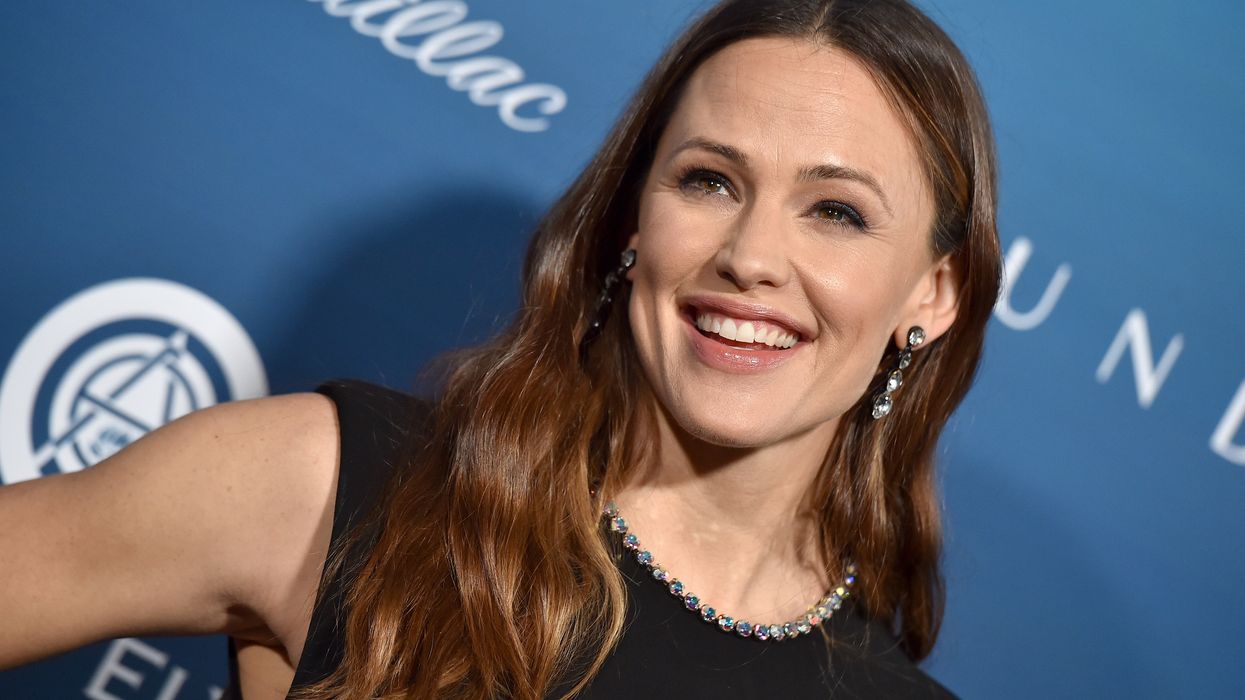 Fans Are Loving Jennifer Garner's Take On The 10 Year Challenge